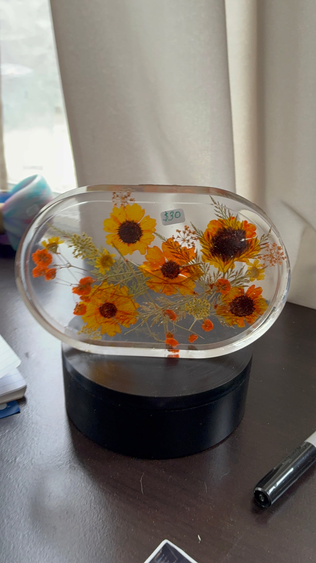 Pressed Wildflower Oval Resin Trinket Tray – Handmade Botanical Catch-All – additional product view