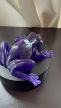 Thermochromic color-changing resin frog in blue and purple