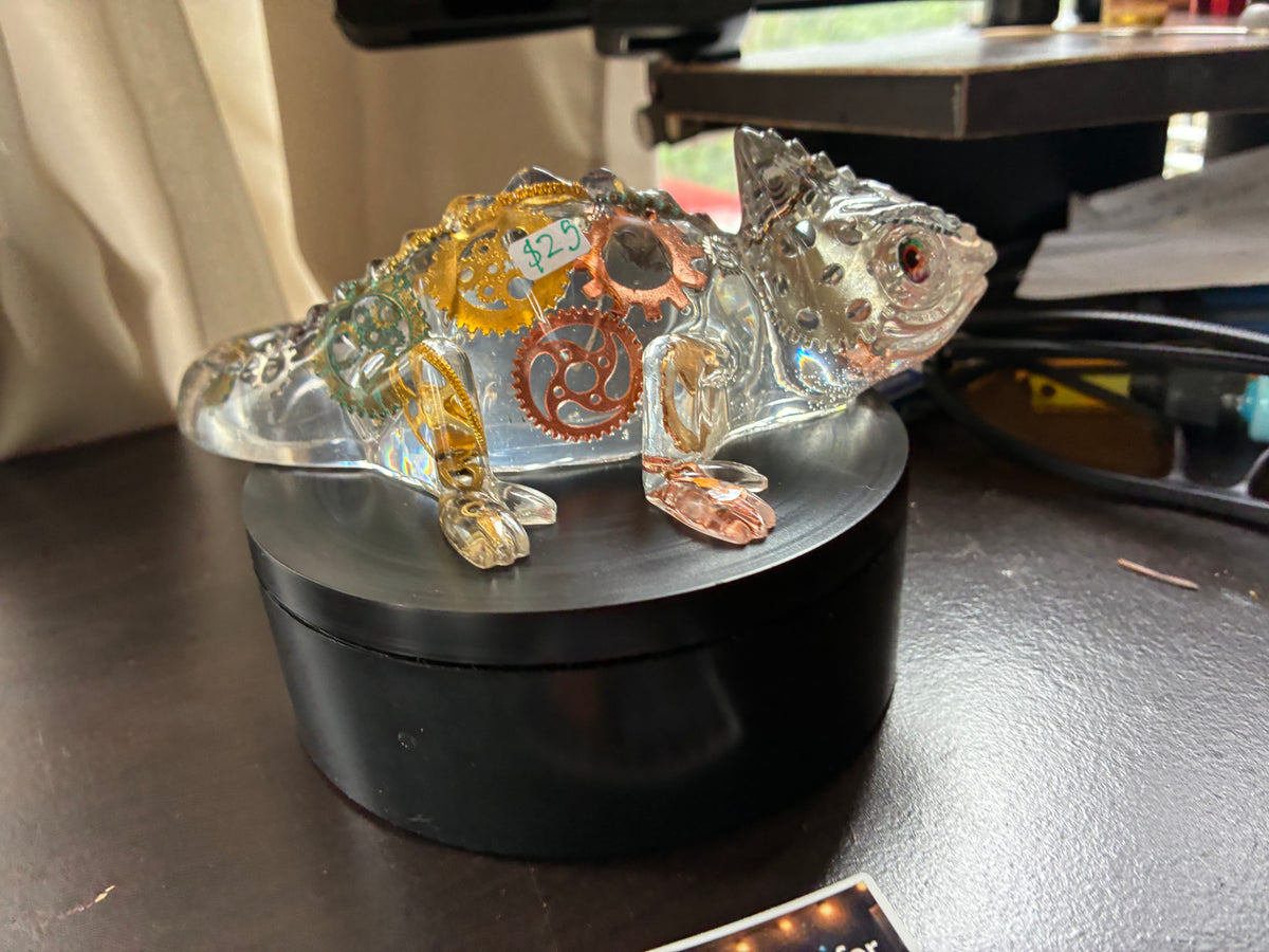 Handmade Steampunk Gear Resin Chameleon Sculpture | Illuminated Decor – additional product view