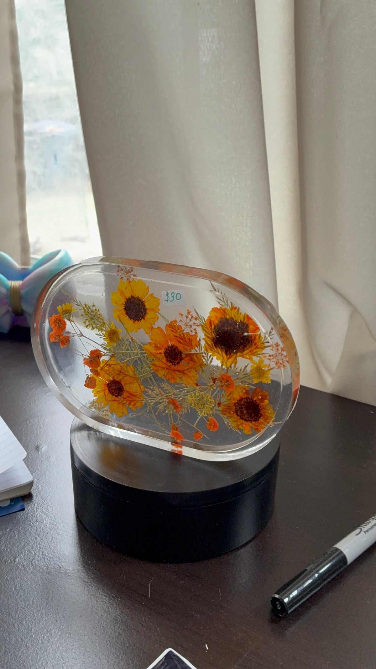 Pressed Wildflower Oval Resin Trinket Tray – Handmade Botanical Catch-All – additional product view