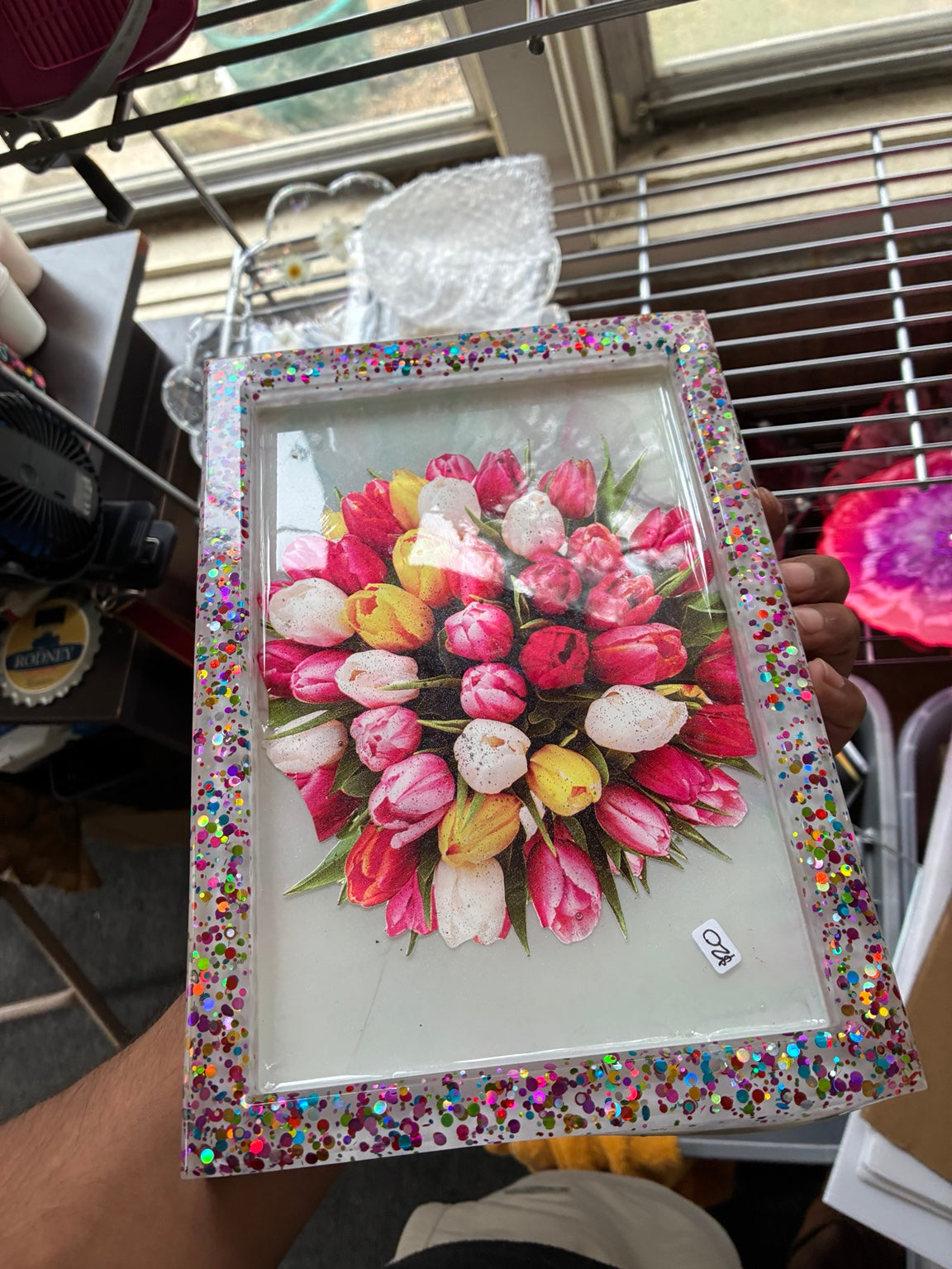 Floral resin tray detail